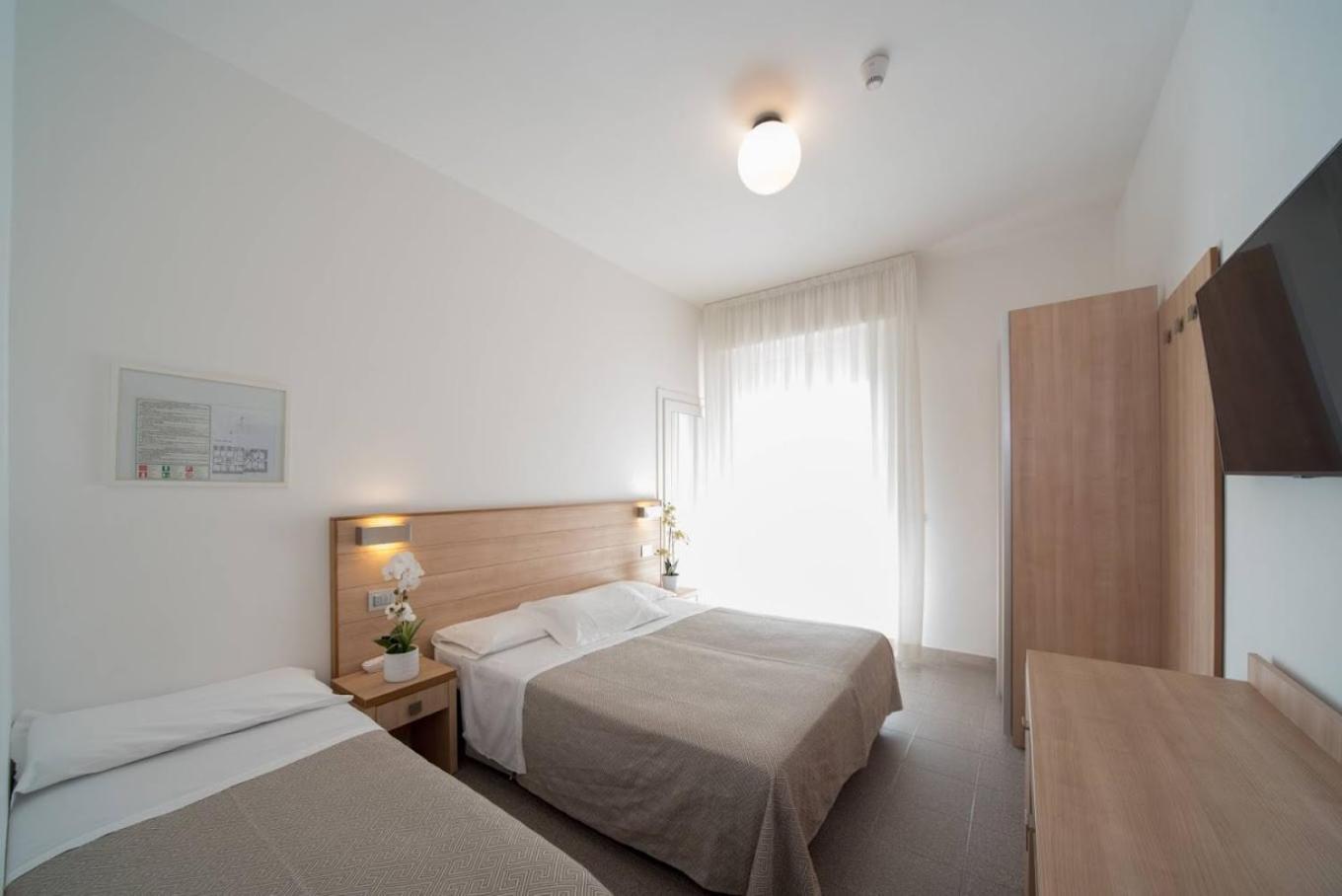 Hotel Bellevue Cattolica Eksteriør bilde