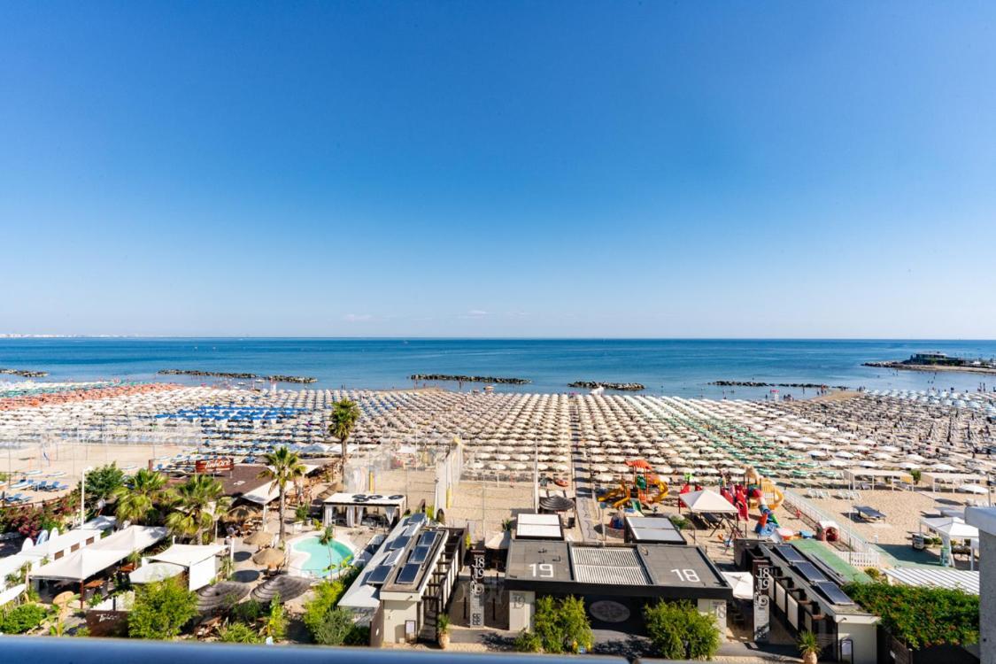 Hotel Bellevue Cattolica Eksteriør bilde