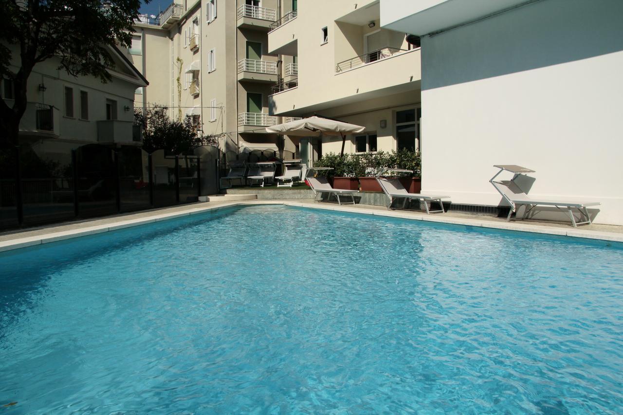 Hotel Bellevue Cattolica Eksteriør bilde